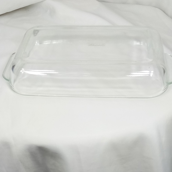 Pyrex 2 Qt Clear Glass Baking Dish 232-R - Picture 4 of 13